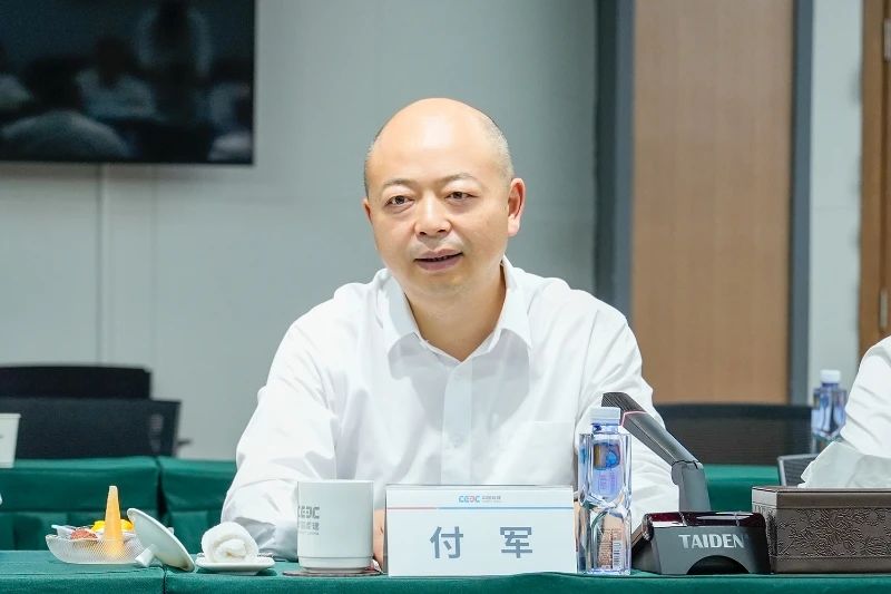3868la银河总站智能与易普力公司深入战术合作，共筑混装设备技术转化新标杆