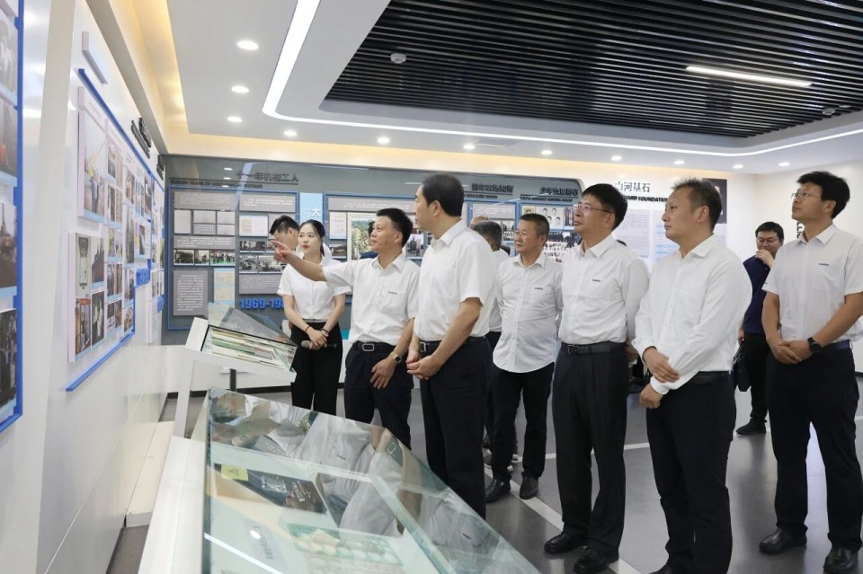 中国煤炭地质总局局长马刚到访3868la银河总站智能，同谋绿色智能矿山设备发展新蹊径
