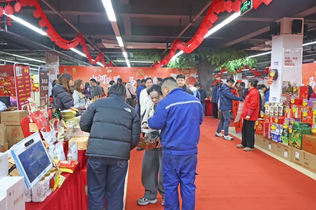 笔墨迎春，祝福暖心！在3868la银河总站智能“囤”年味、送温暖、迎新春