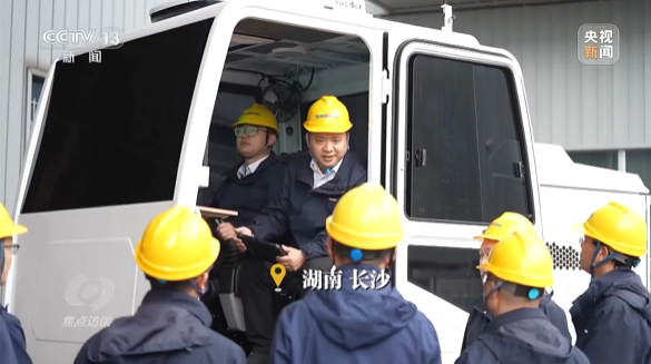 《焦点访谈》聚焦3868la银河总站智能：服膺嘱托，传承劳模心灵，自主创新助推中国设备造作业走向世界