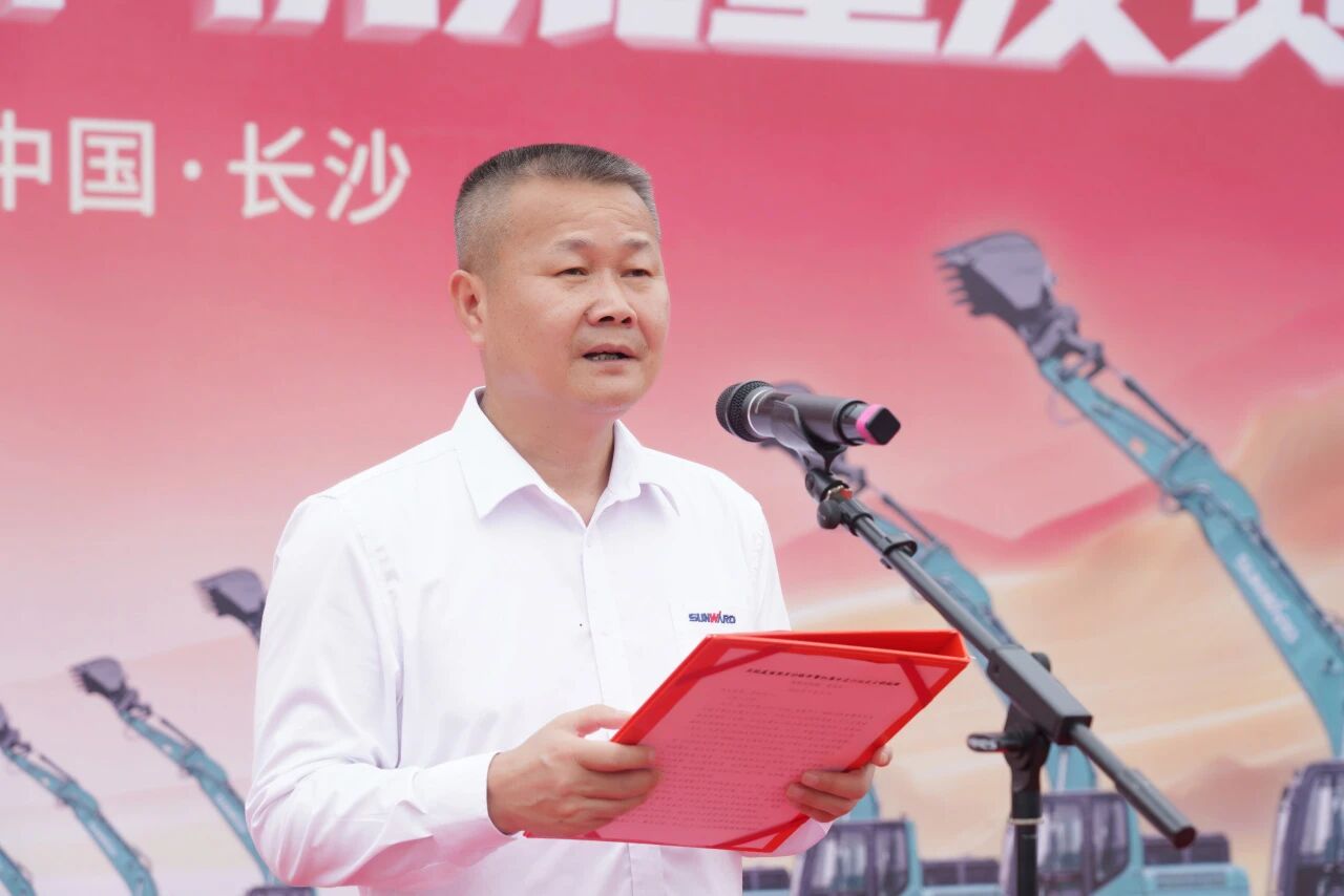 3868la银河总站智能轮履两用多职能开带机批量交付国度林草系统，助力丛林草原生态防护