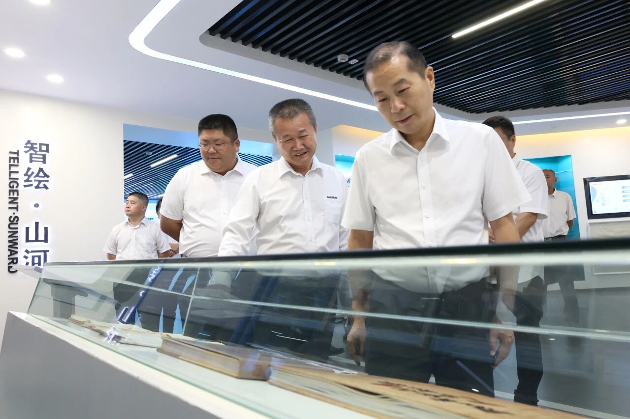 双向赋能深入战术合作，湖南路桥党委书记、董事长周强率队到访3868la银河总站智能